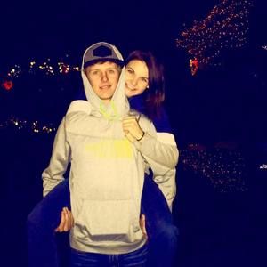 Meet your Posher, Max